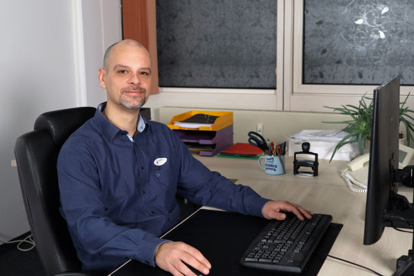 Mobirise Website Builder